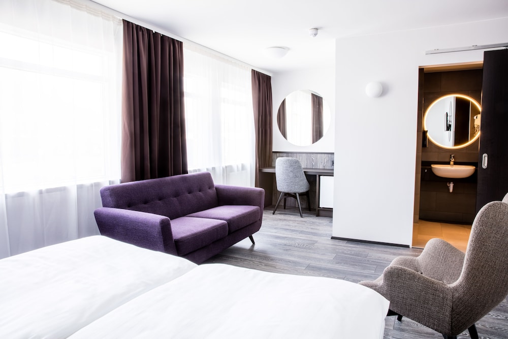 Deluxe Double or Twin Room - Photo 2
