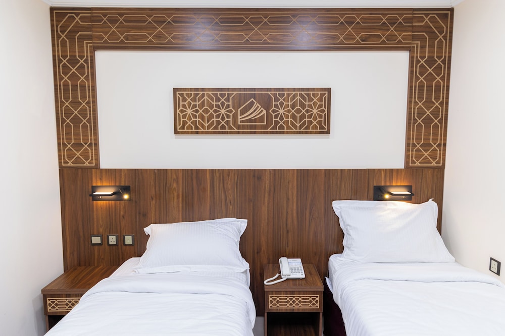 Twin Room - Photo 5