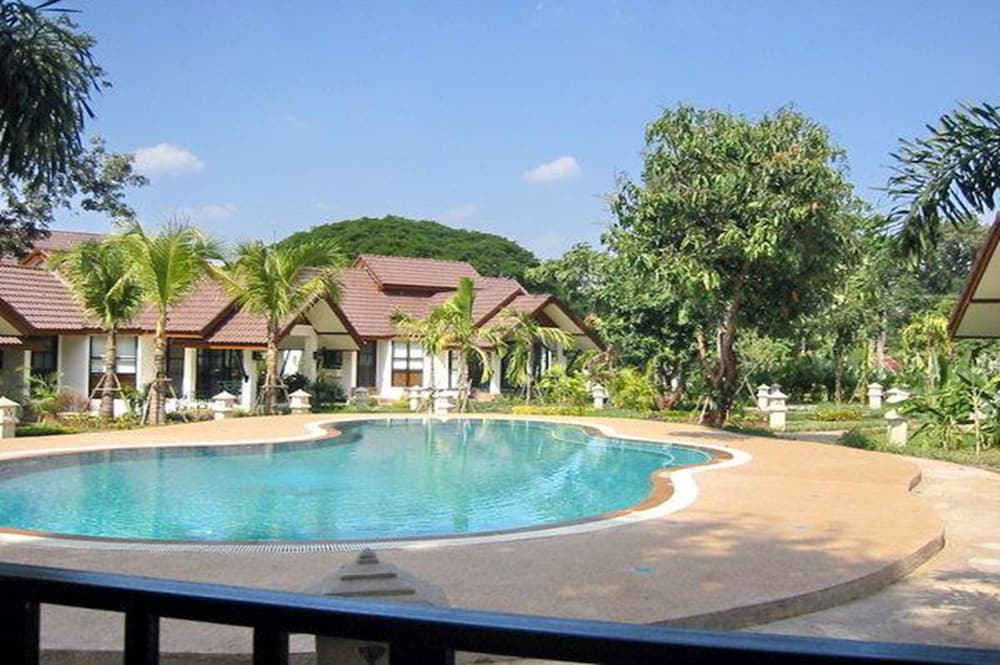 Bungalow - House C photo 1