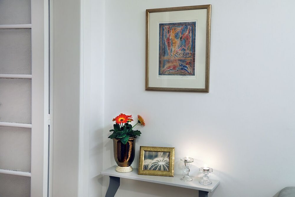 Two Master Bedroom Apartment Venus photo 2