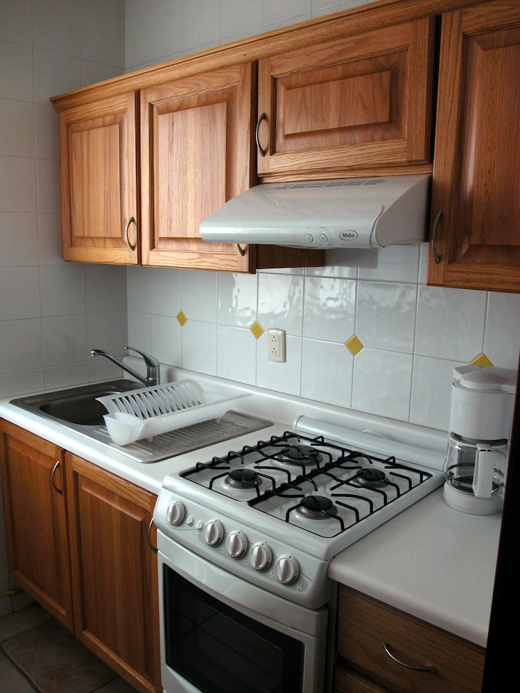 Suite 4 photo 3