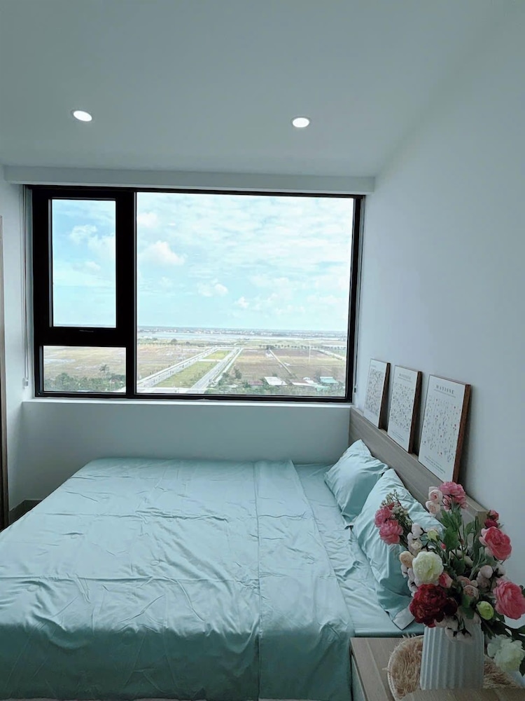 Executive Room, City View