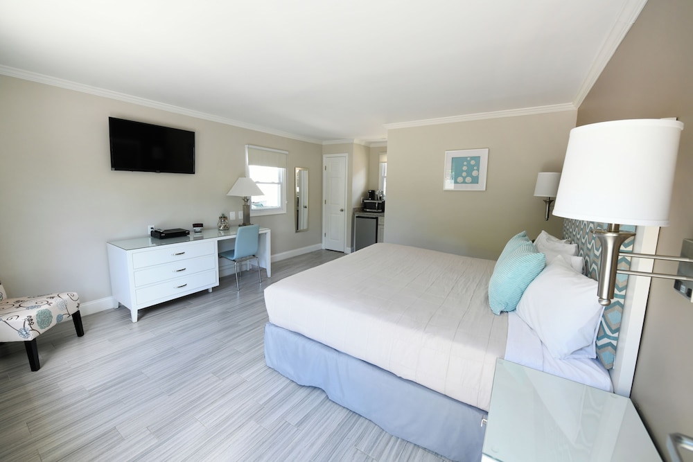 Standard King Room