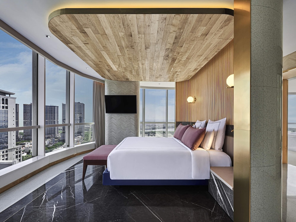 Suite, 1 King Bed (St. Gallen)