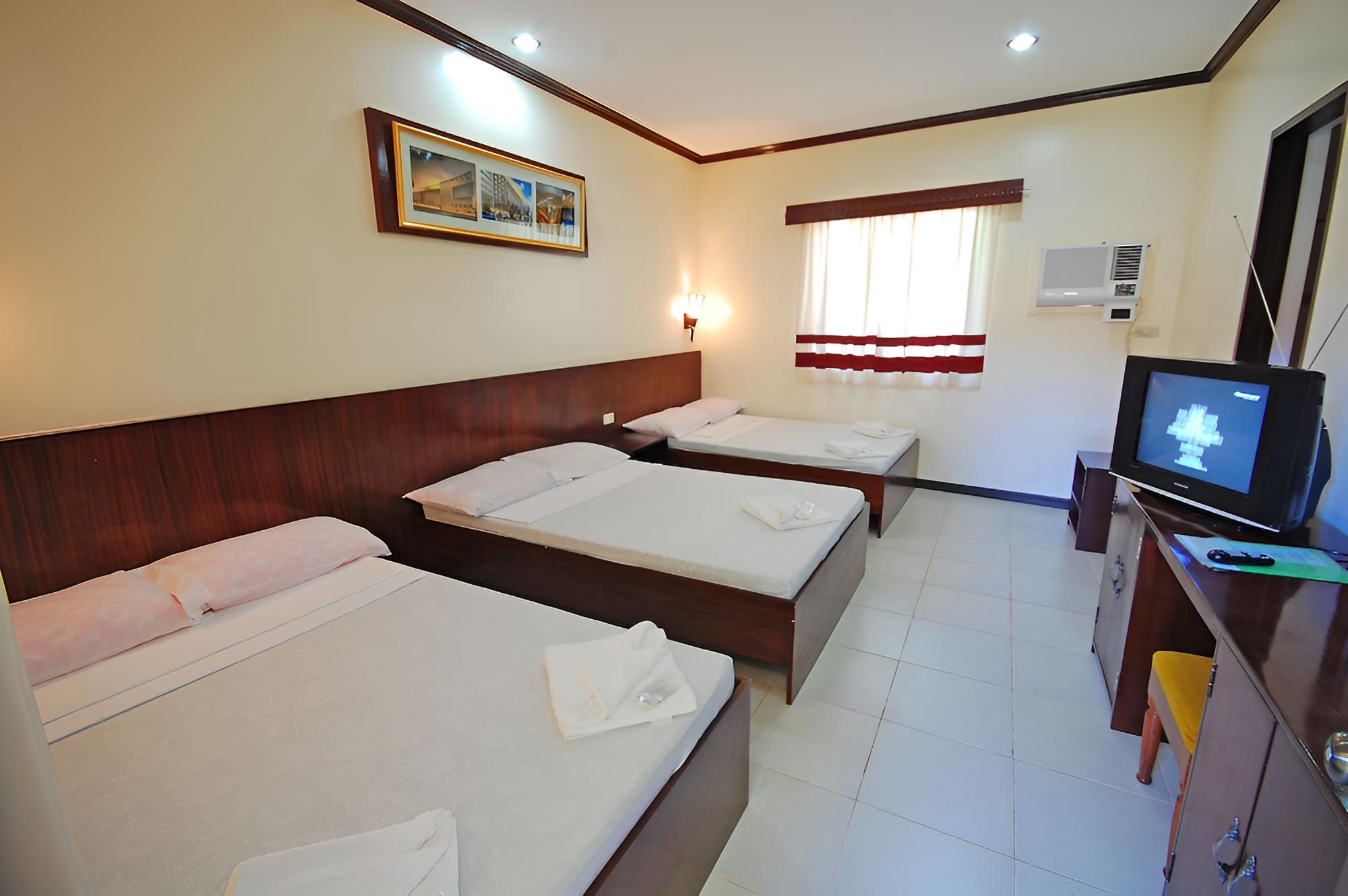 Quadruple Room photo 2