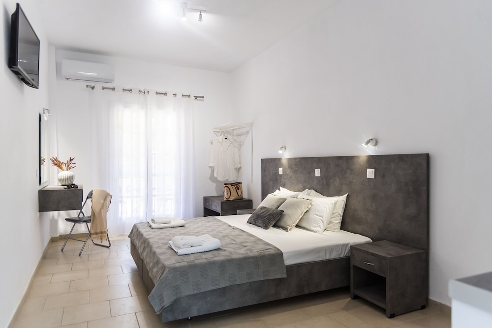 Superior Apartment, Annex Building