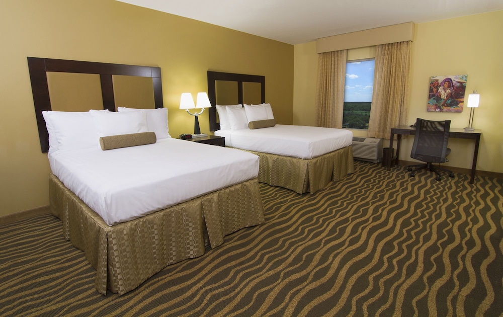 Standard Room, 2 Queen Beds, Non Smoking photo 1