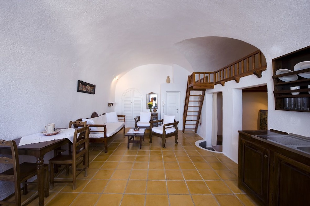 Suite (Cave)