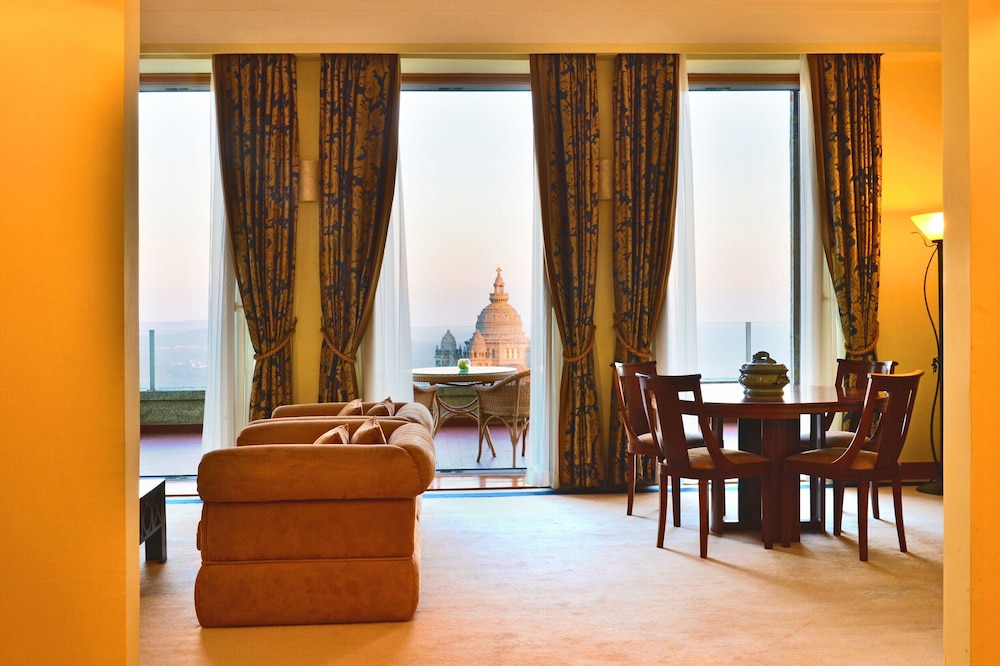 Panoramic Suite with Terrace - Photo 6