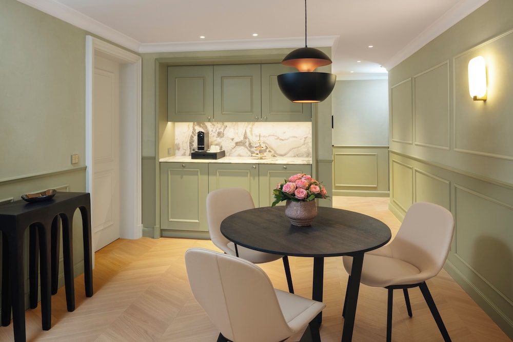 Luxury Penthouse (Suite Gartenfluegel I) photo 3