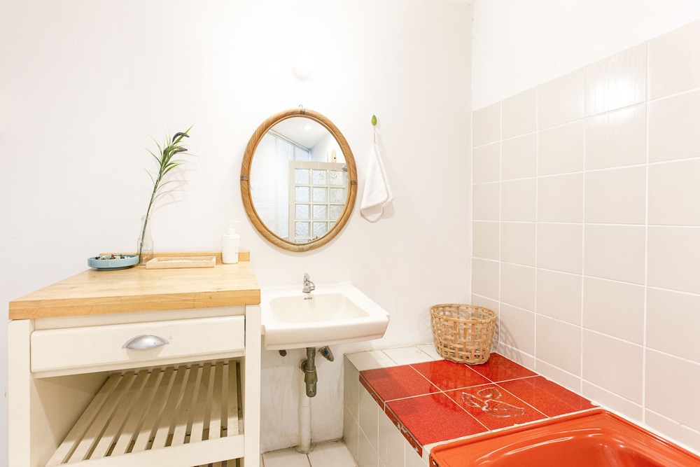 Deluxe Double Room, 1 King Bed, Balcony photo 2