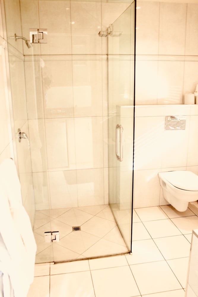 Ocean View Executive Studio with Spa - Photo 6