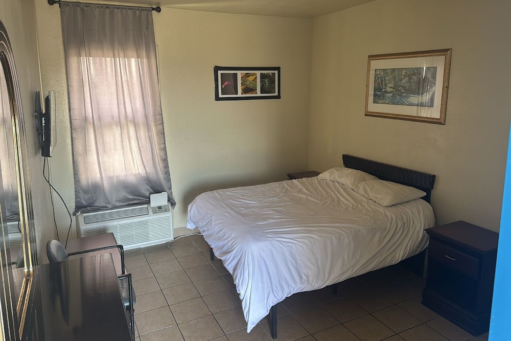 Room, 1 Queen Bed, Non Smoking