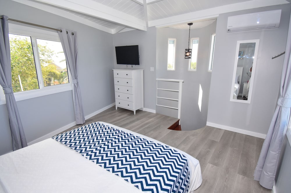 Duplex, Ocean View