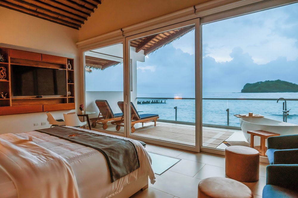 Luxury Suite photo 2