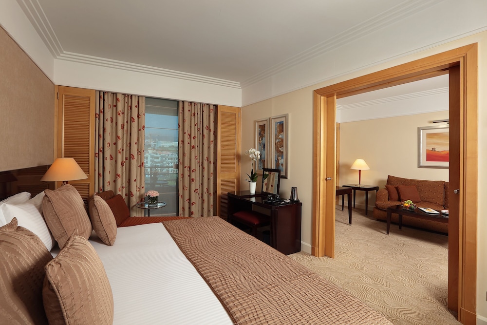 Royal Junior Suite - Photo 1