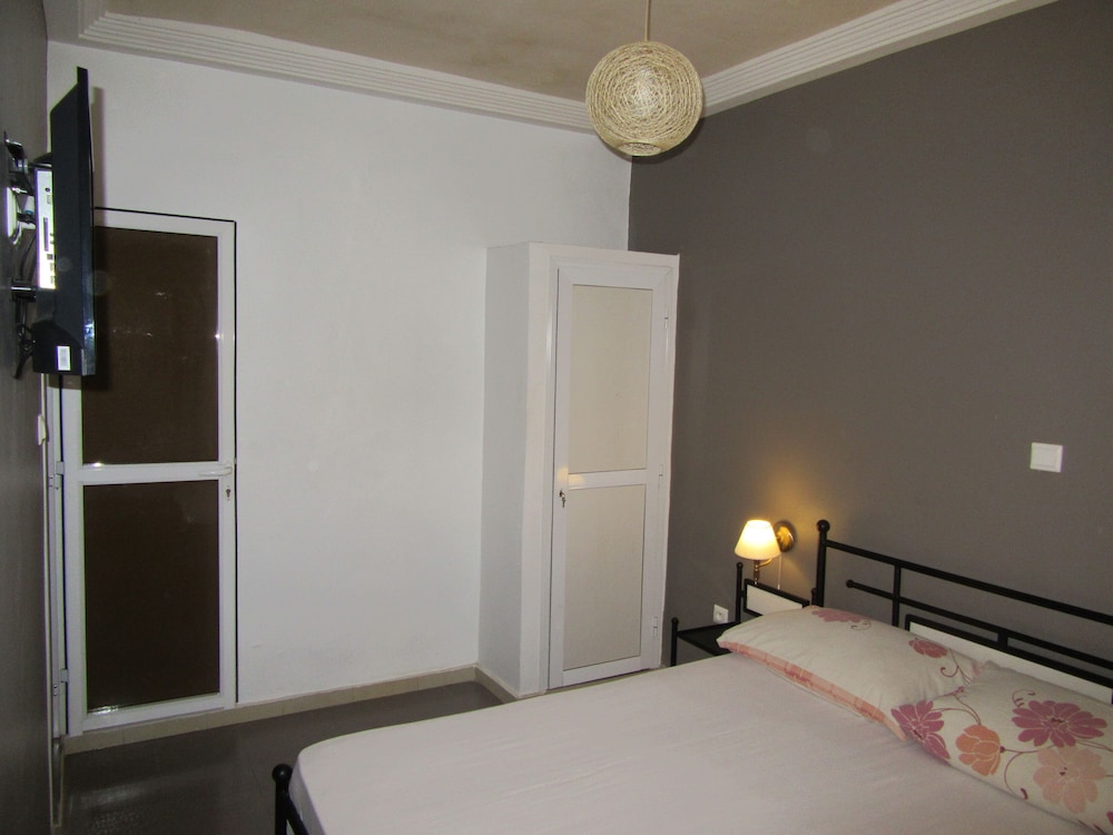 Standard Double Room Single Use photo 3