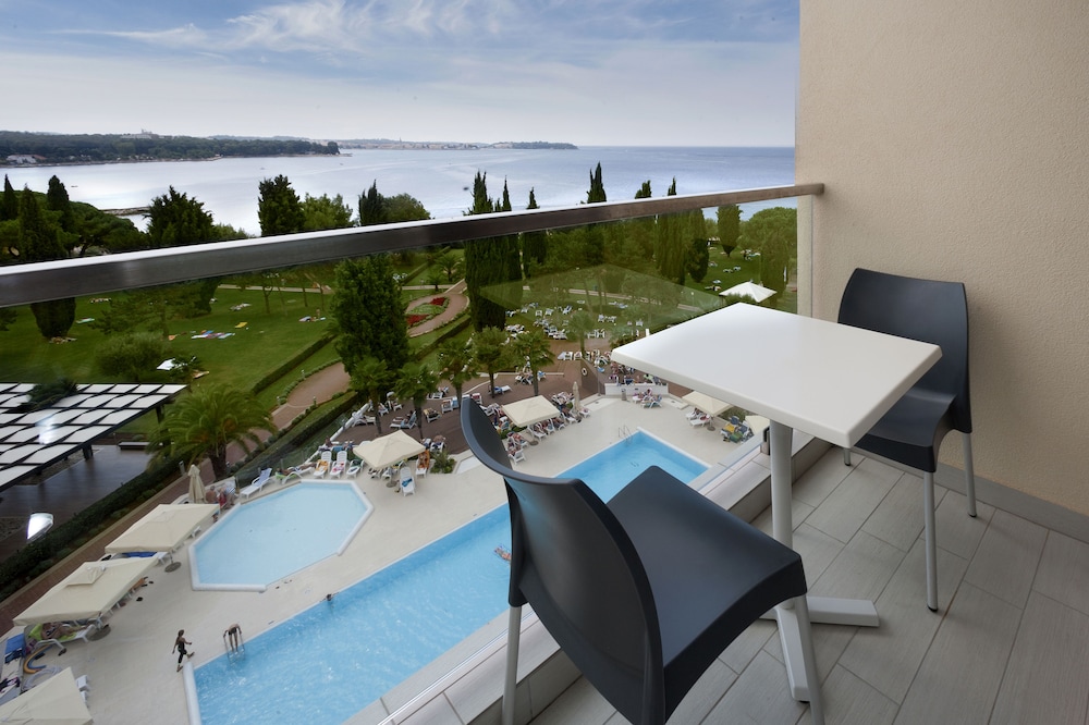 Superior Room With Balcony, Sea View- Extra Bed