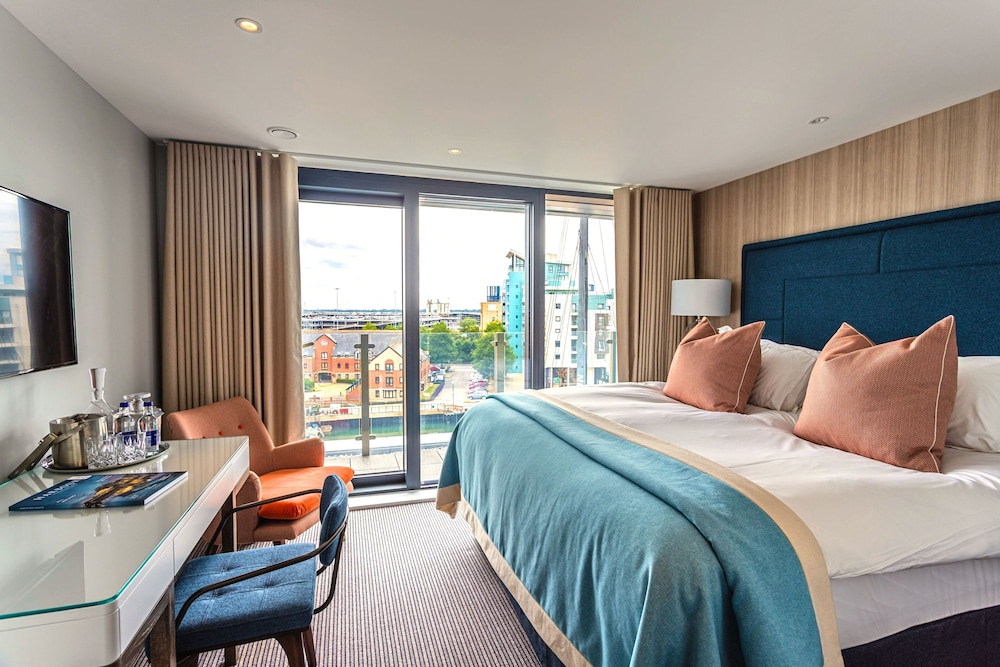 Room, Balcony photo 1