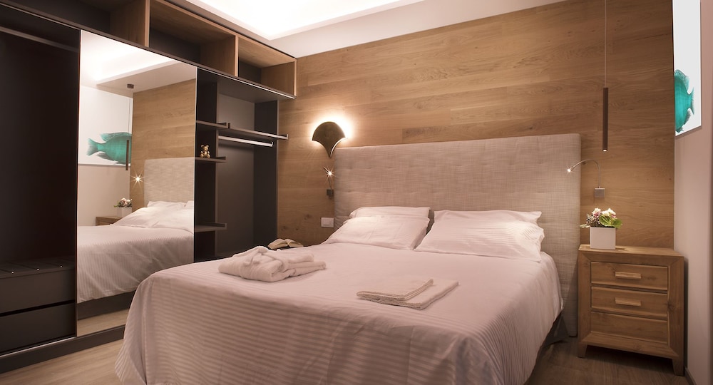 Standard Double or Twin Room - Photo 1