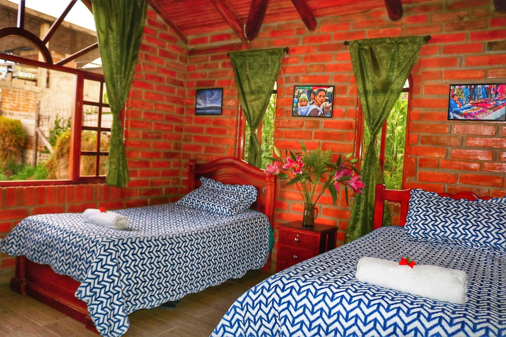 Family House, 2 Bedrooms, Connecting Rooms, Hill View photo 2