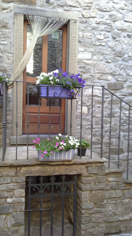 Traditional Quadruple Room, Ensuite, Mountain View photo 2