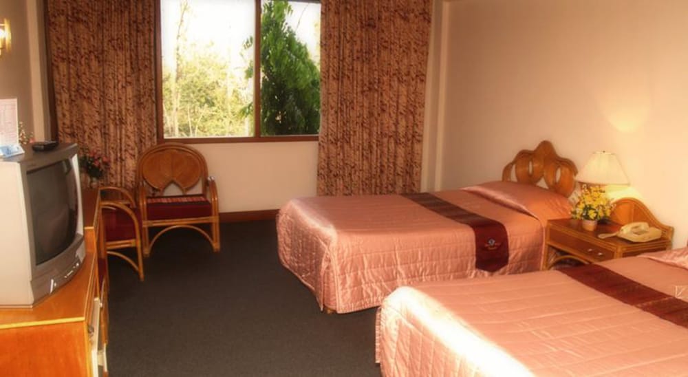 Deluxe Room - Photo 2