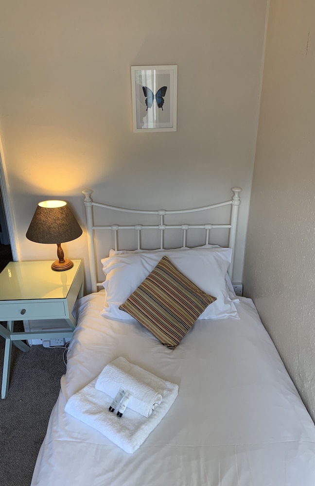 Standard Single Room, Ensuite