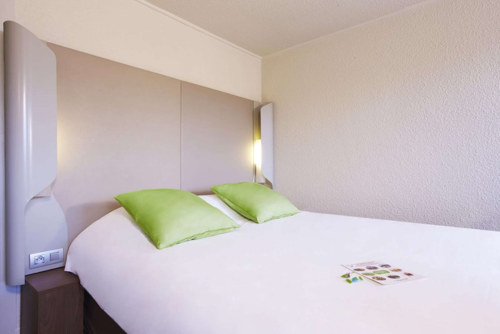 Standard Room, 1 Double Bed - Photo 9