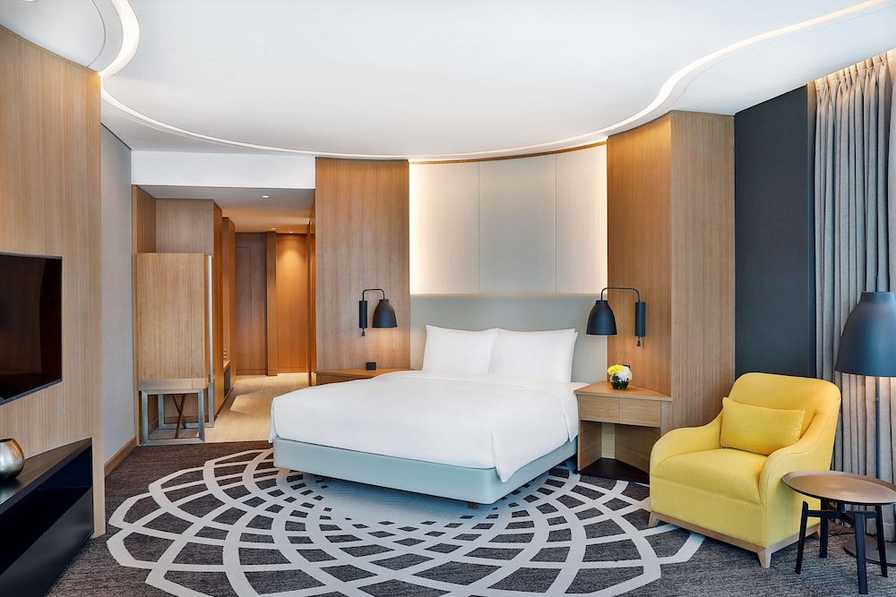 CORNER JUNIOR SUITE