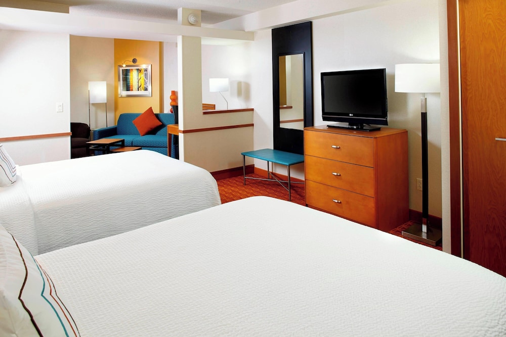 Studio, Multiple Beds