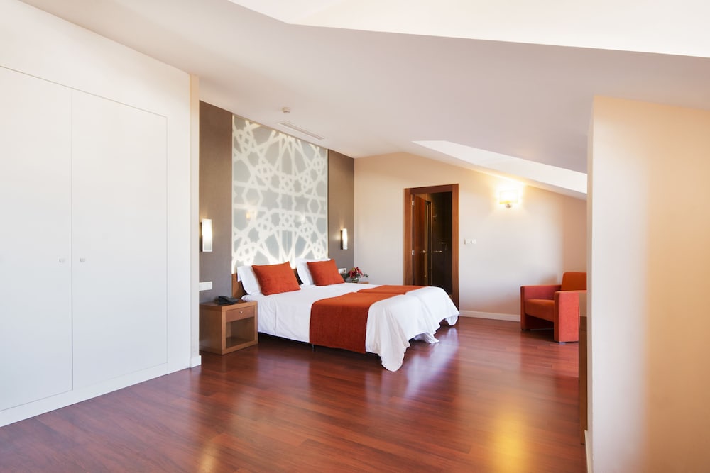 Classic Double Room Classic Double Room