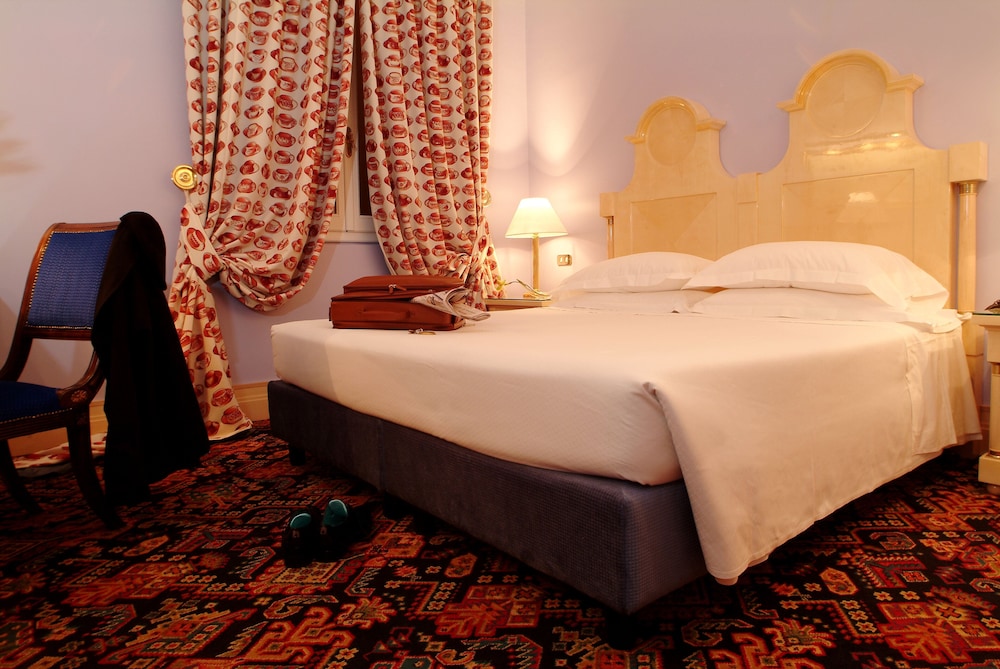 Classic Room - Photo 7