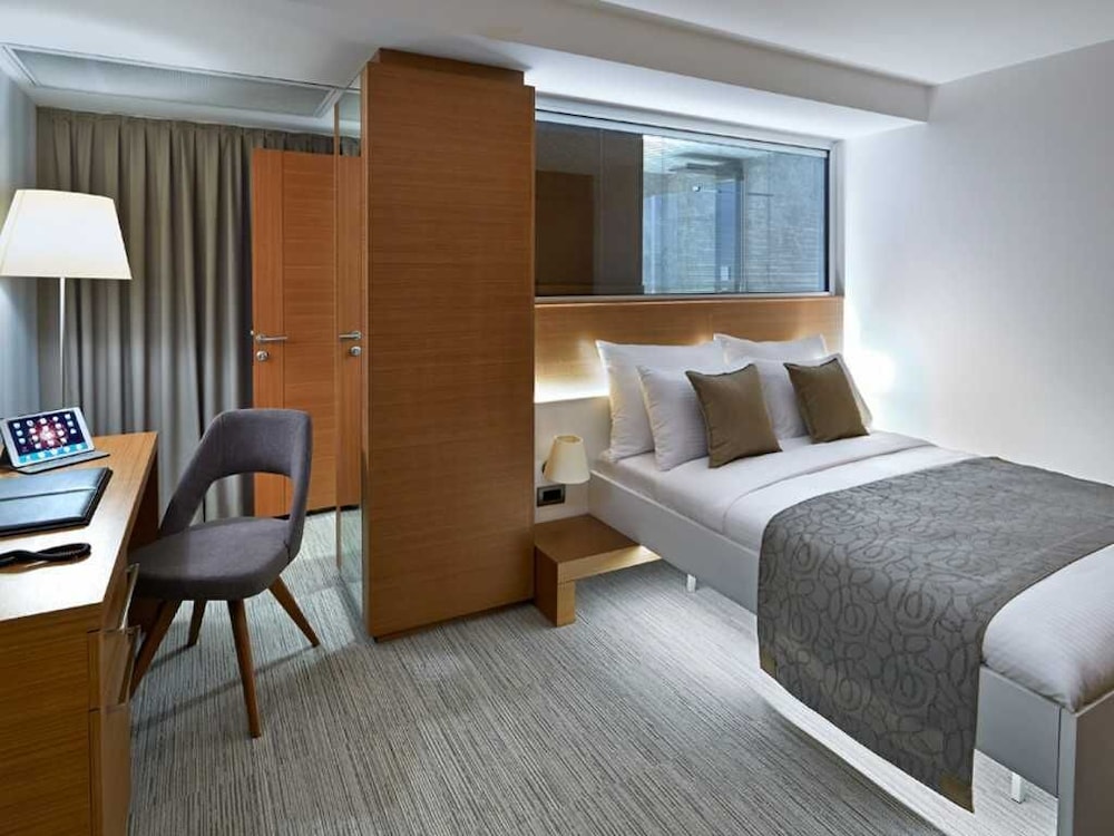 Superior Double Room, City View photo 1