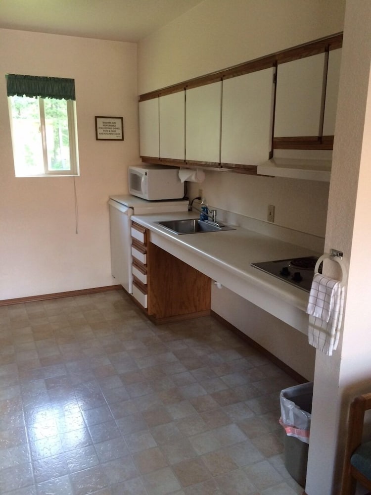 Room, 2 Queen Beds, Non Smoking, Kitchenette photo 1