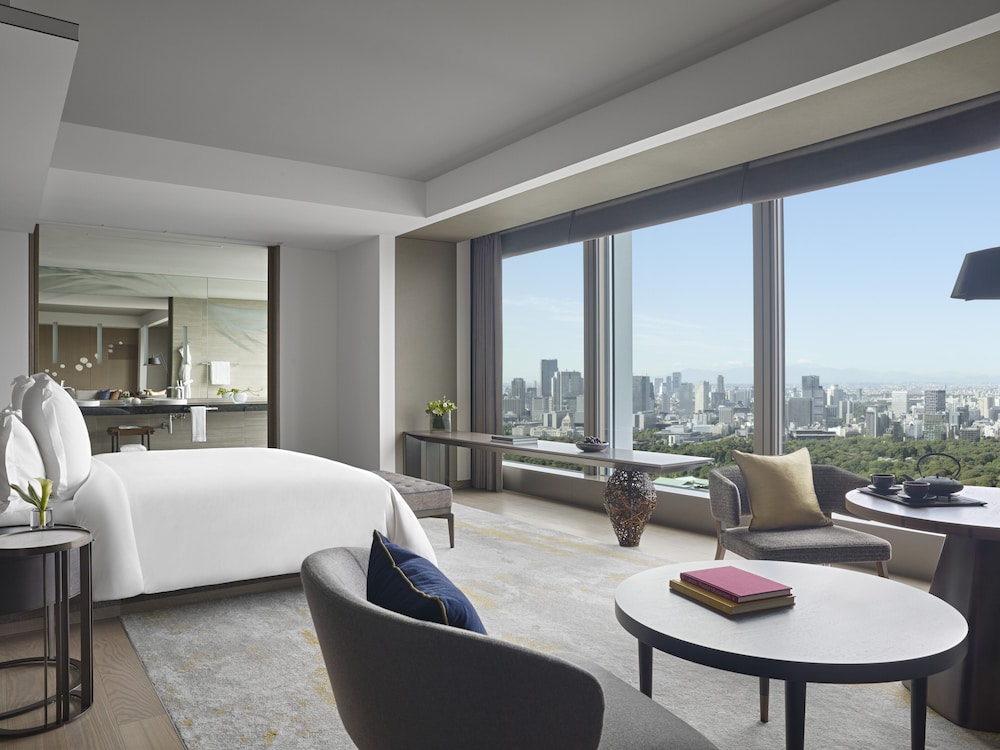 Suite (Imperial Garden View)