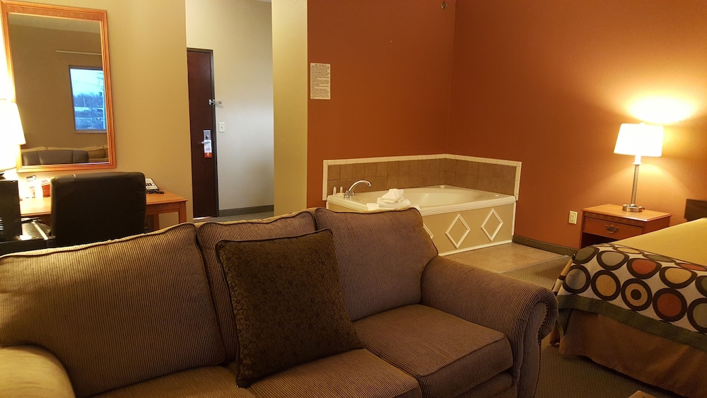 Suite, 1 King Bed - Photo 2