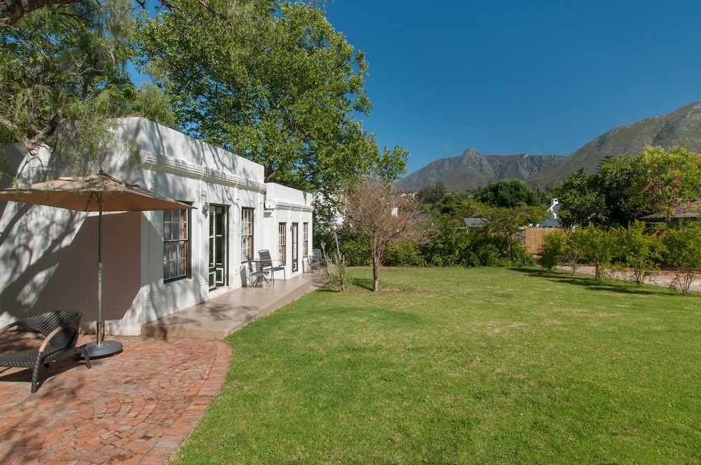 Family Cottage - Photo 3