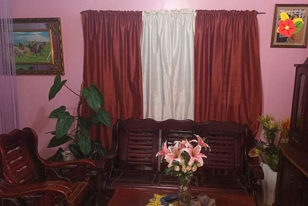 House, 3 Bedrooms - Photo 7