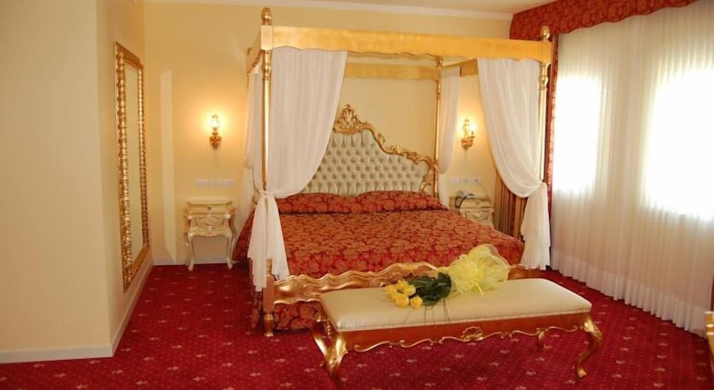 Junior Room photo 2