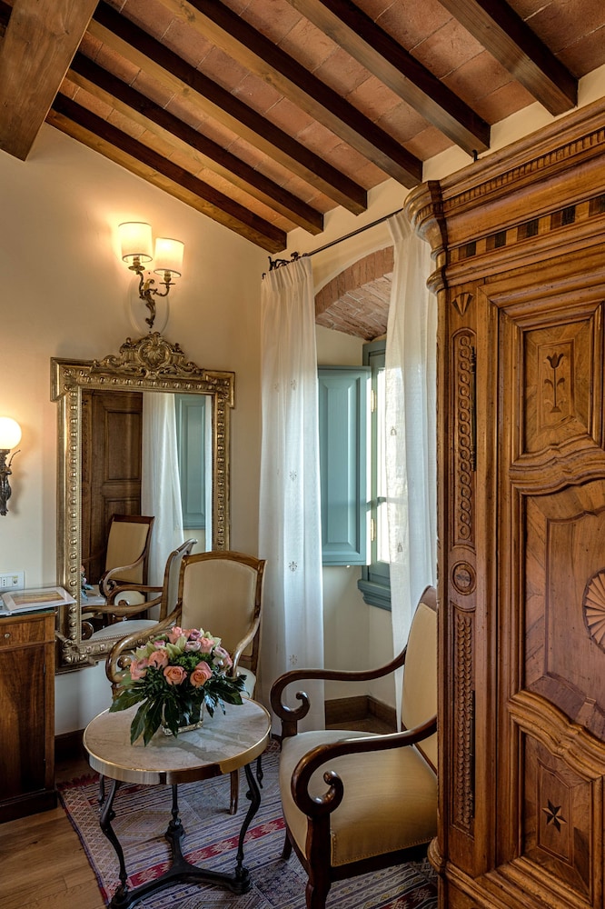 Classic Room, Multiple Beds, Non Smoking