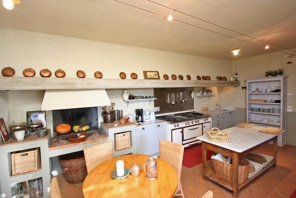 Villa, Multiple Bedrooms photo 2