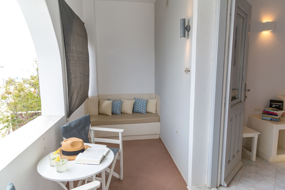 Apartment, 1 Bedroom (Caldera View) - Photo 14