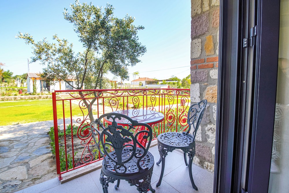 Superior Suite, Multiple Bedrooms, Balcony photo 2
