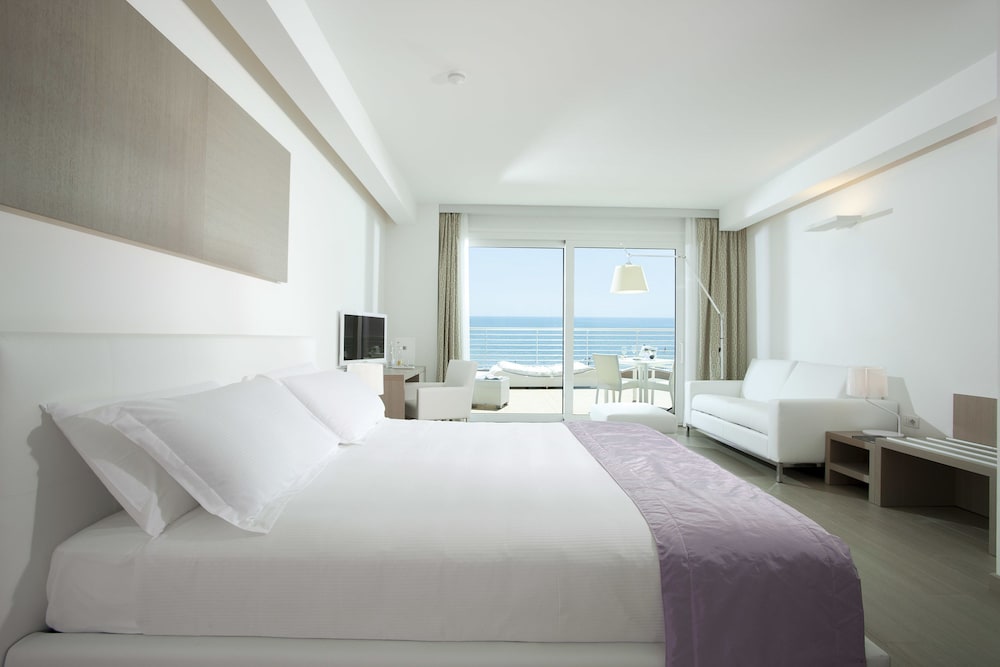 Panoramic Double Room, Sea View (Beach access included) photo 1