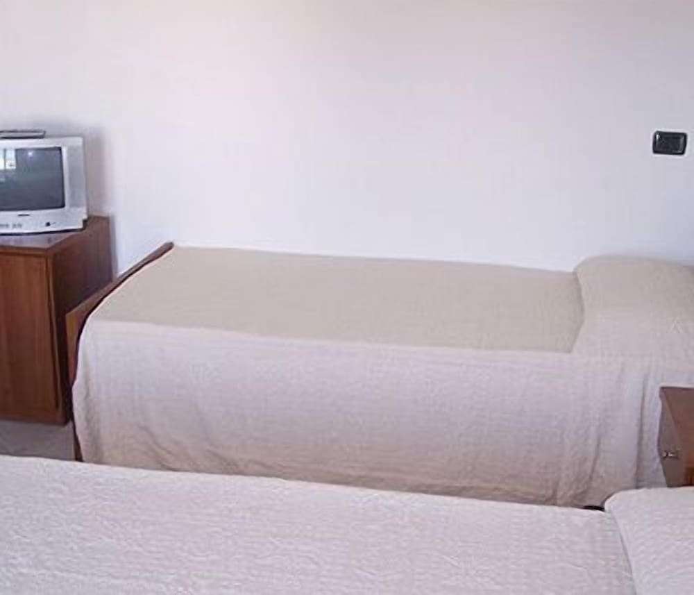 Standard Room, 1 Double Bed - Photo 1