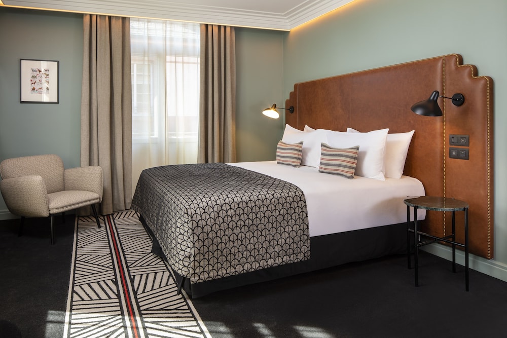 Superior Room, 1 Queen Bed - Photo 3