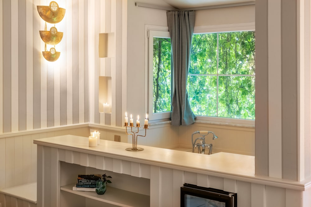 Jakuzili Junior Suite photo 2