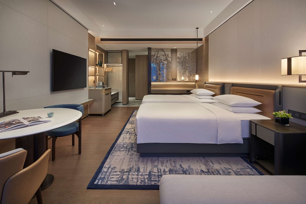 Two Twin Beds photo 2