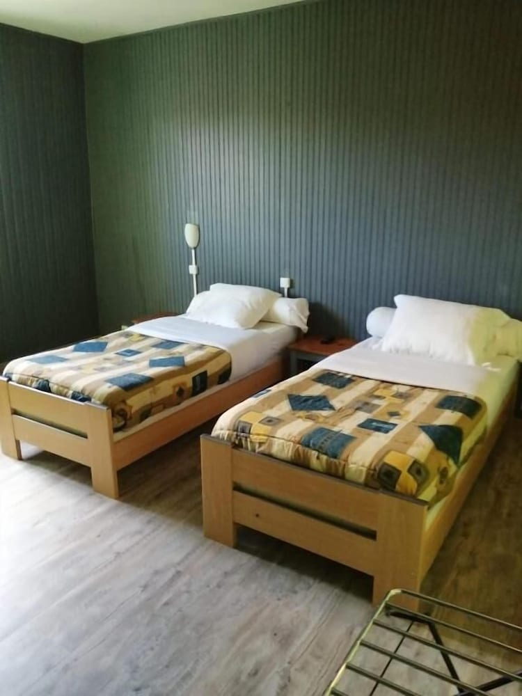 Classic Twin Room, 2 Twin Beds photo 1